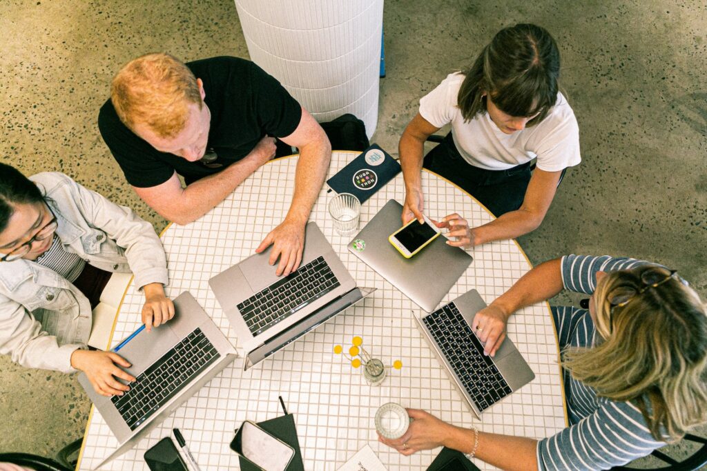 Tres características clave de las startups innovación, experimentación y crecimiento acelerado